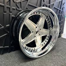 FORGIATO FV1 FINISHED IN BRUSHED AND CHROME